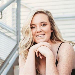 Meet your Posher, Rachelle